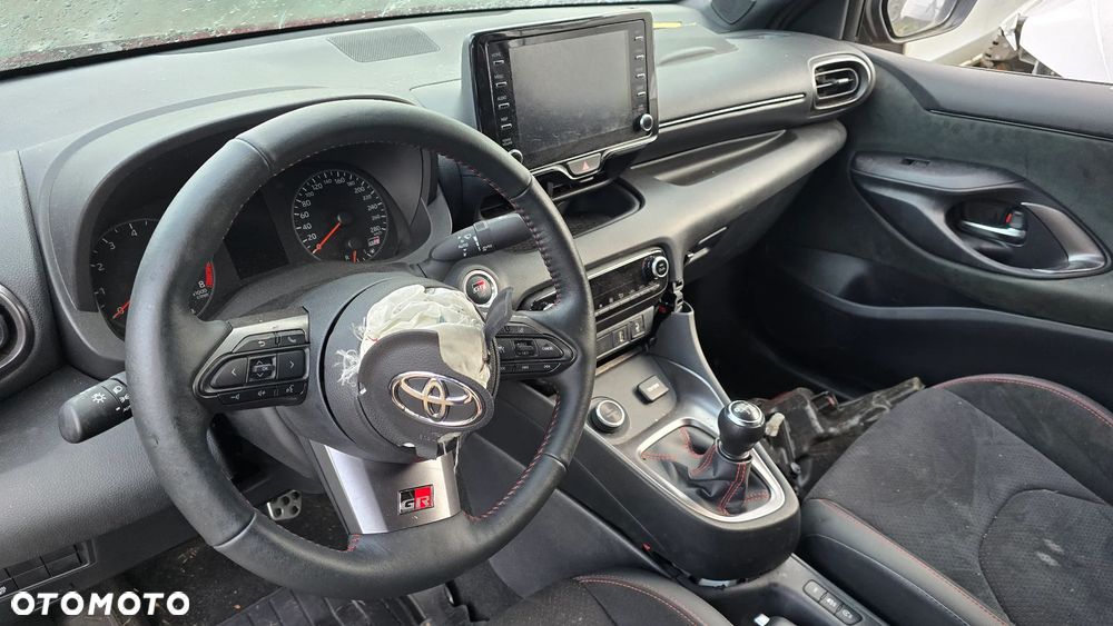 Toyota GR Yaris 1.6 Dynamic - 6