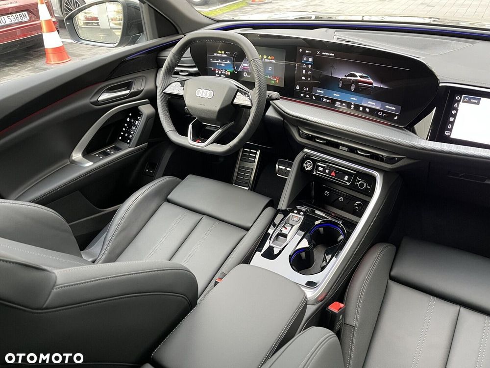 Audi Q5 Sportback - 25