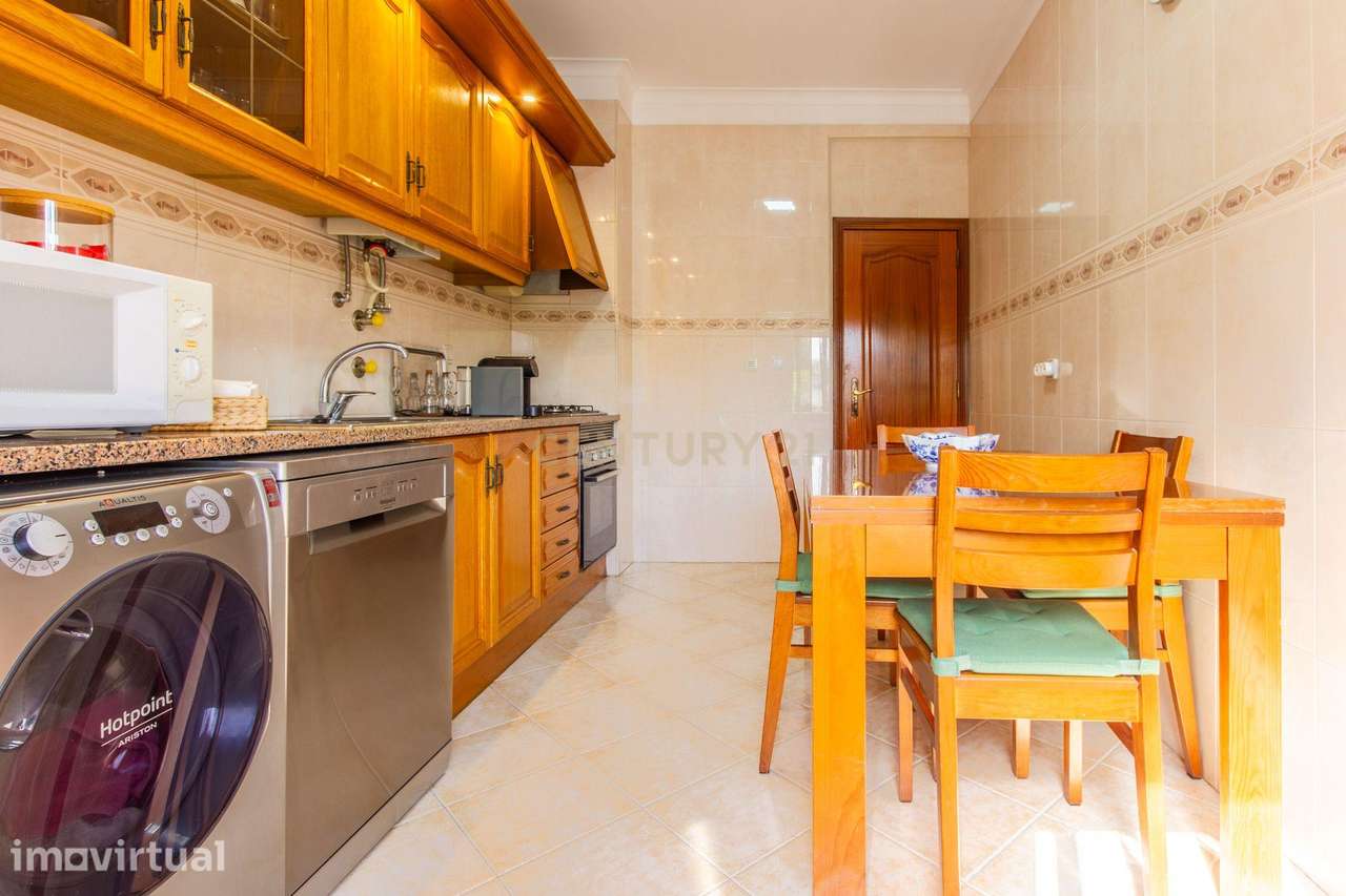 Apartamento T2, zona do Alto da Serra, Baixa da Banheira - Grande imagem: 2/13
