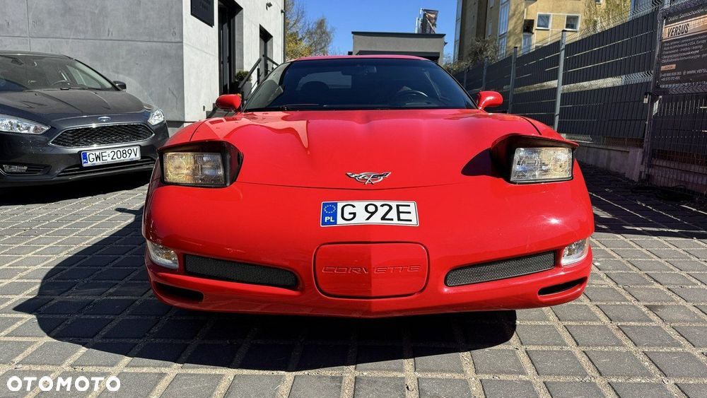 Chevrolet Corvette - 22