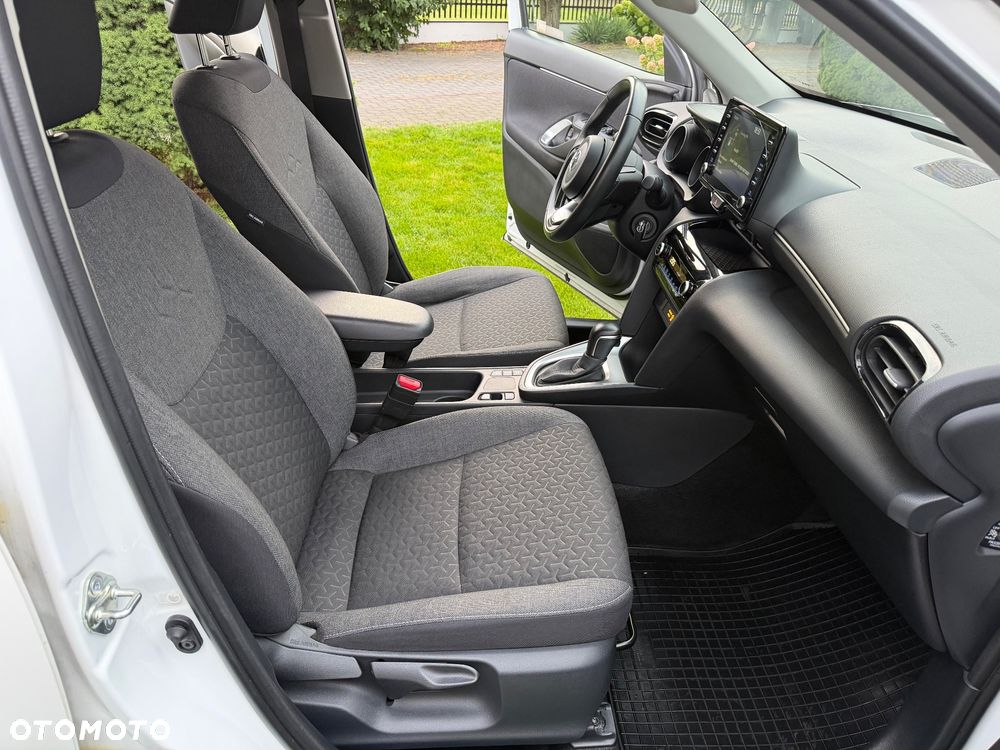 Toyota Yaris Cross - 21