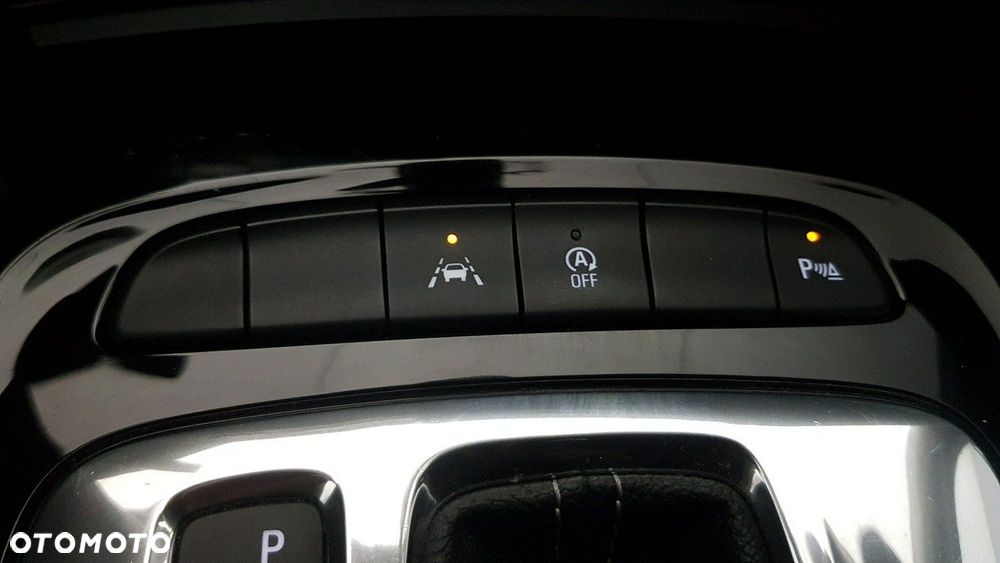 Opel Insignia - 30