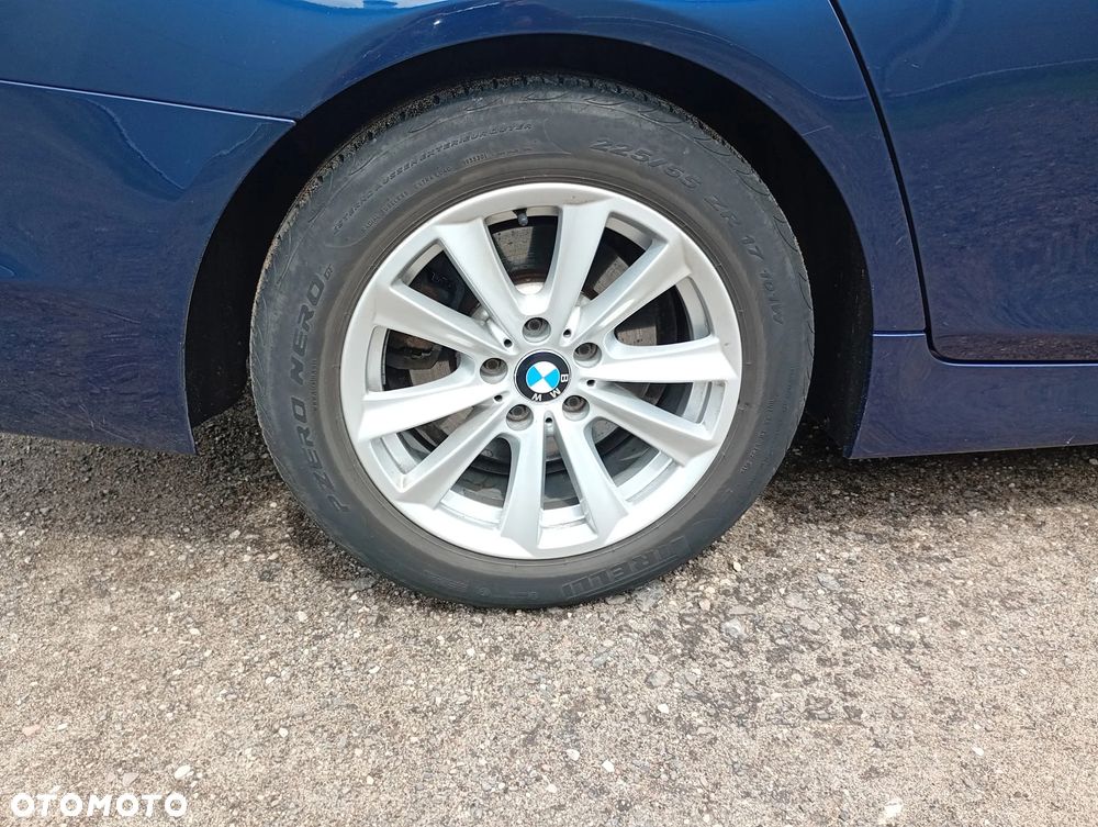 BMW Seria 5 520d - 6