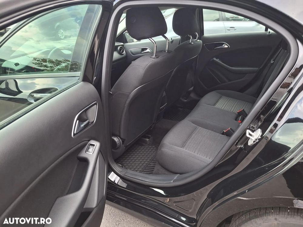 Mercedes-Benz A - 30