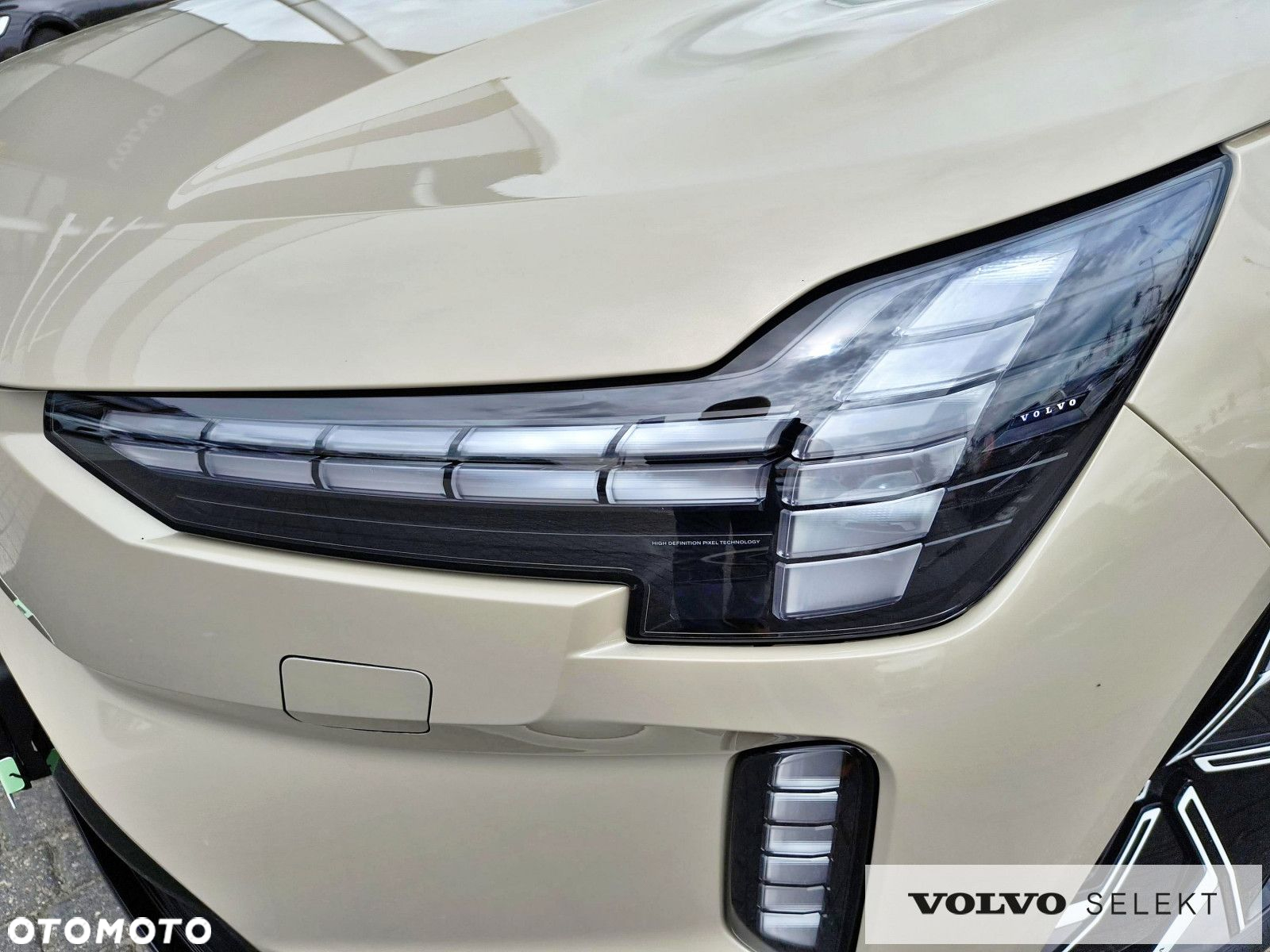 Volvo EX90 - 15