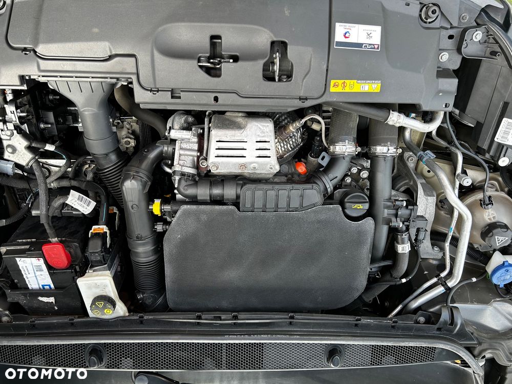 Peugeot 308 1.2 PureTech Style S&S - 12