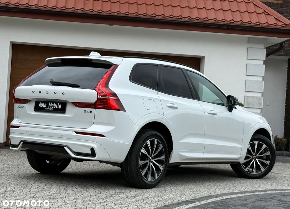 Volvo XC 60 B4 D AWD Plus Dark - 5