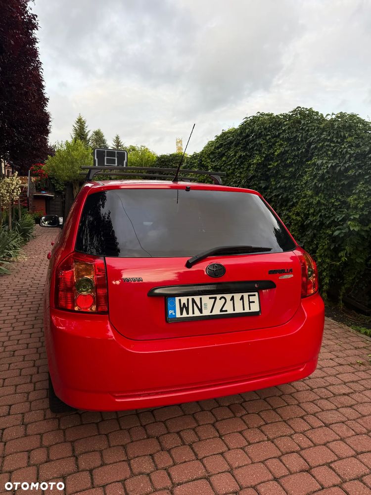Toyota Corolla 1.6 VVT-i Luna - 4