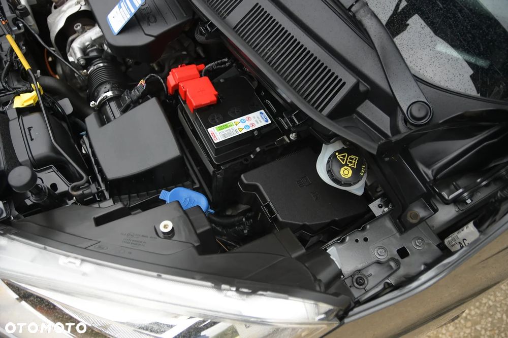 Ford Tourneo Courier 1.5 TDCi Titanium - 35