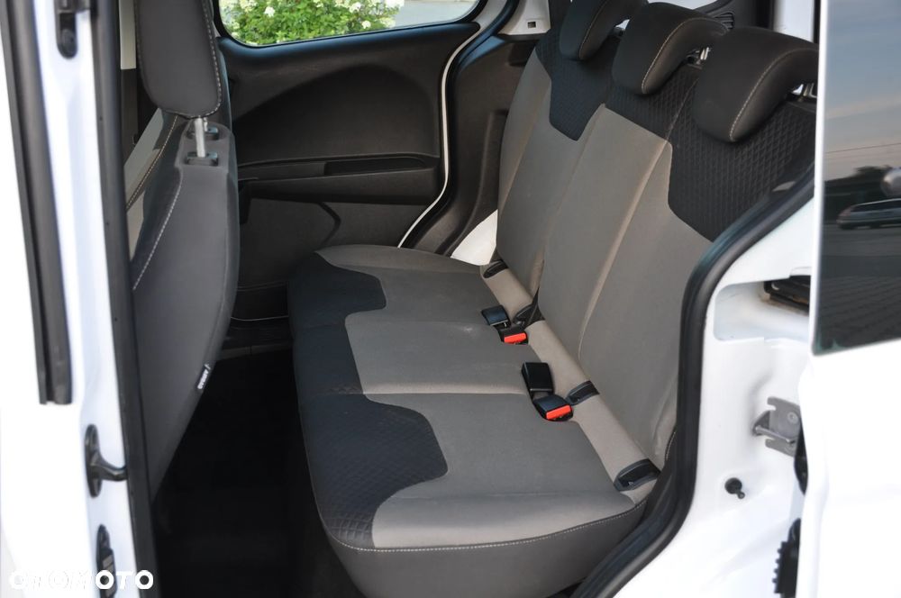 Ford Transit Courier Basis - 22