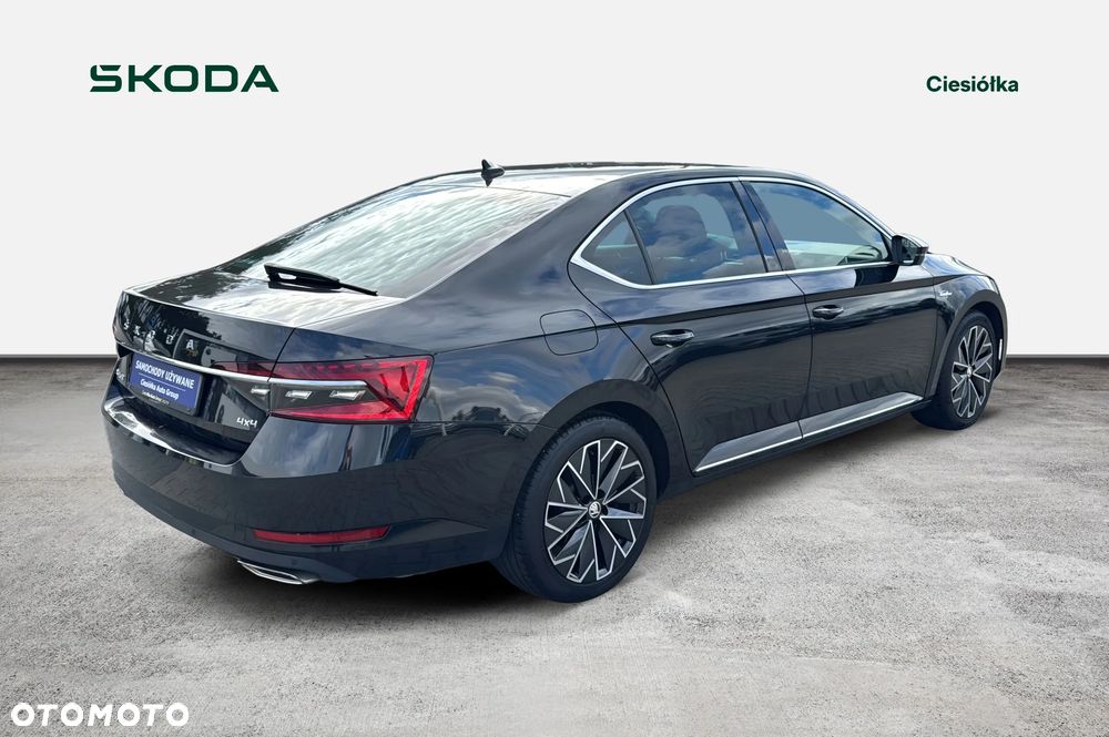 Skoda Superb 2021 photo 2