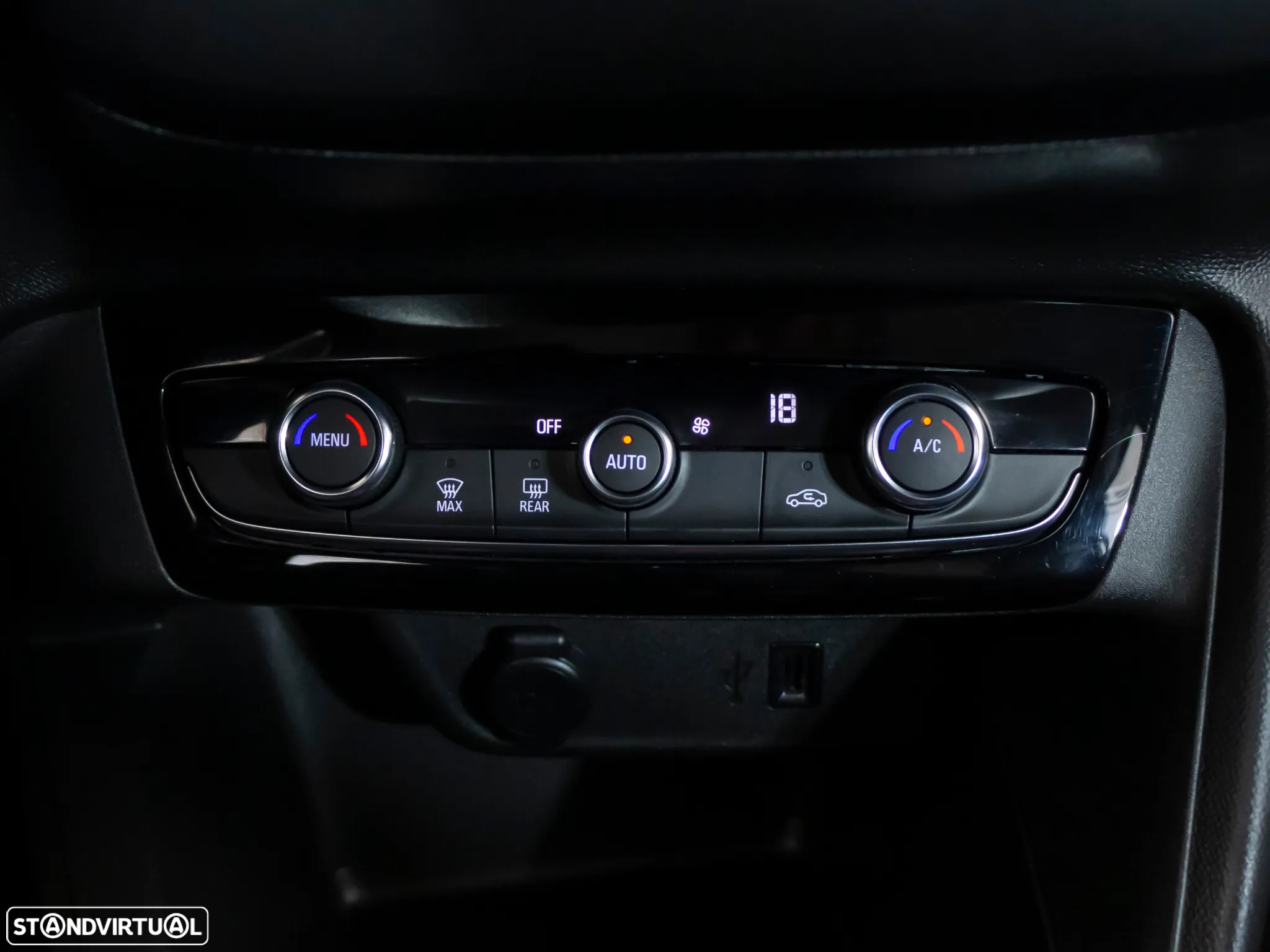 Opel Corsa-e Business Edition - 31