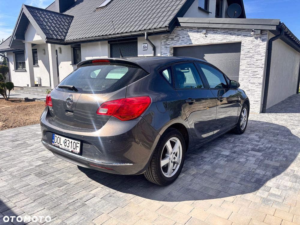 Opel Astra 1.6 Essentia - 5