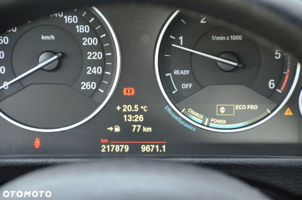 BMW Seria 3 - 36