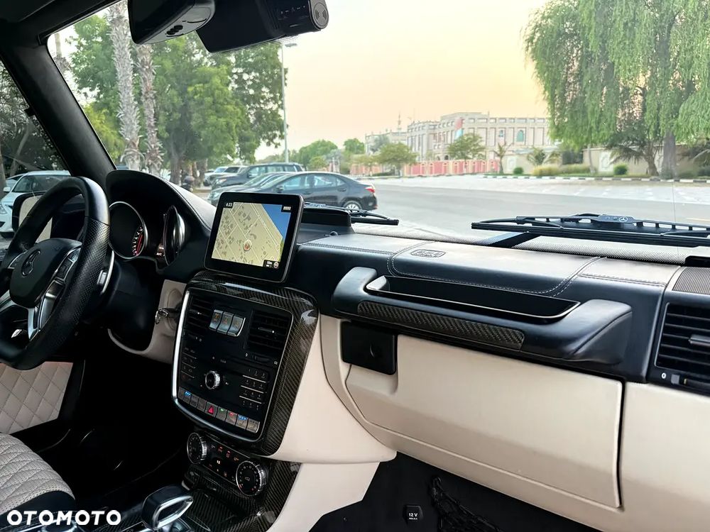 Mercedes-Benz Klasa G AMG 63 AMG SPEEDSHIFT 7G-TRONIC - 11
