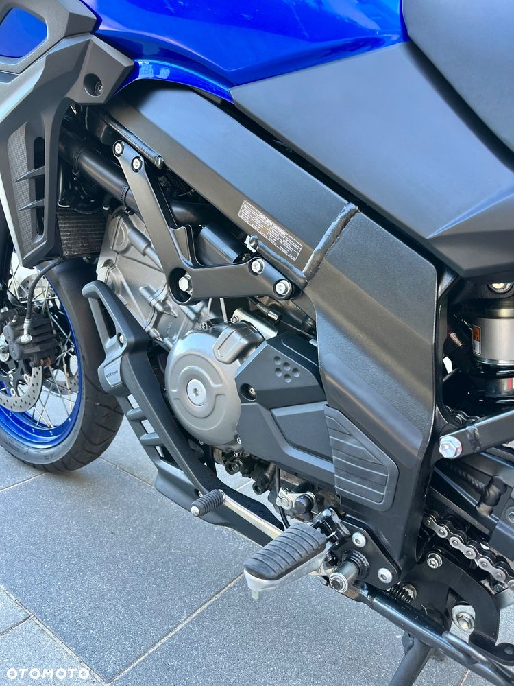 Suzuki V-STROM - 18