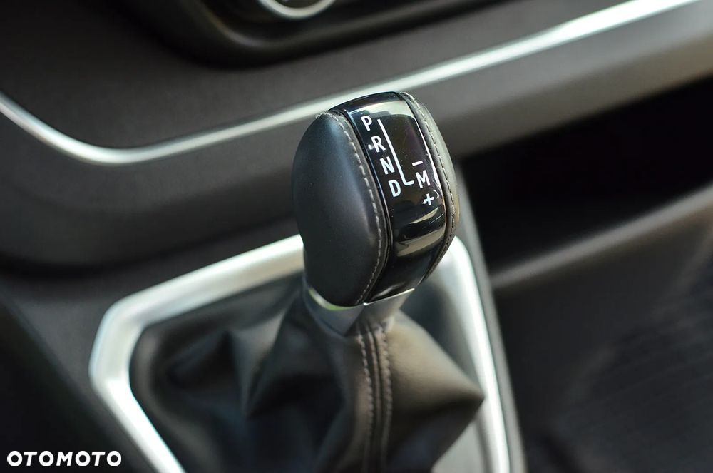 Renault Trafic 2.0 dCi EDC - 24