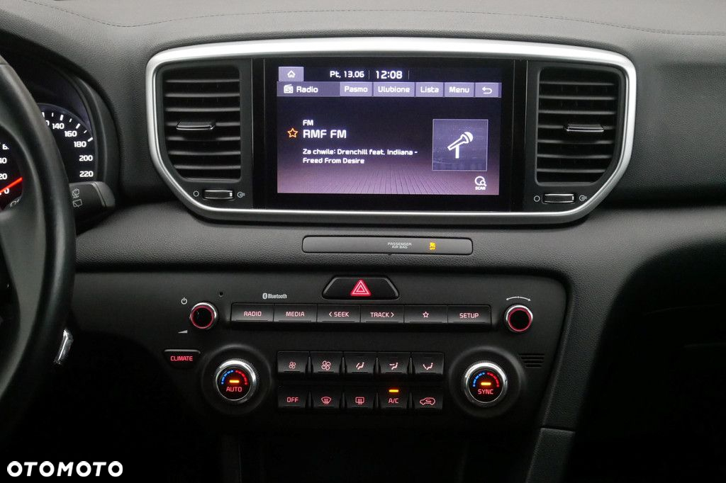 Kia Sportage - 10