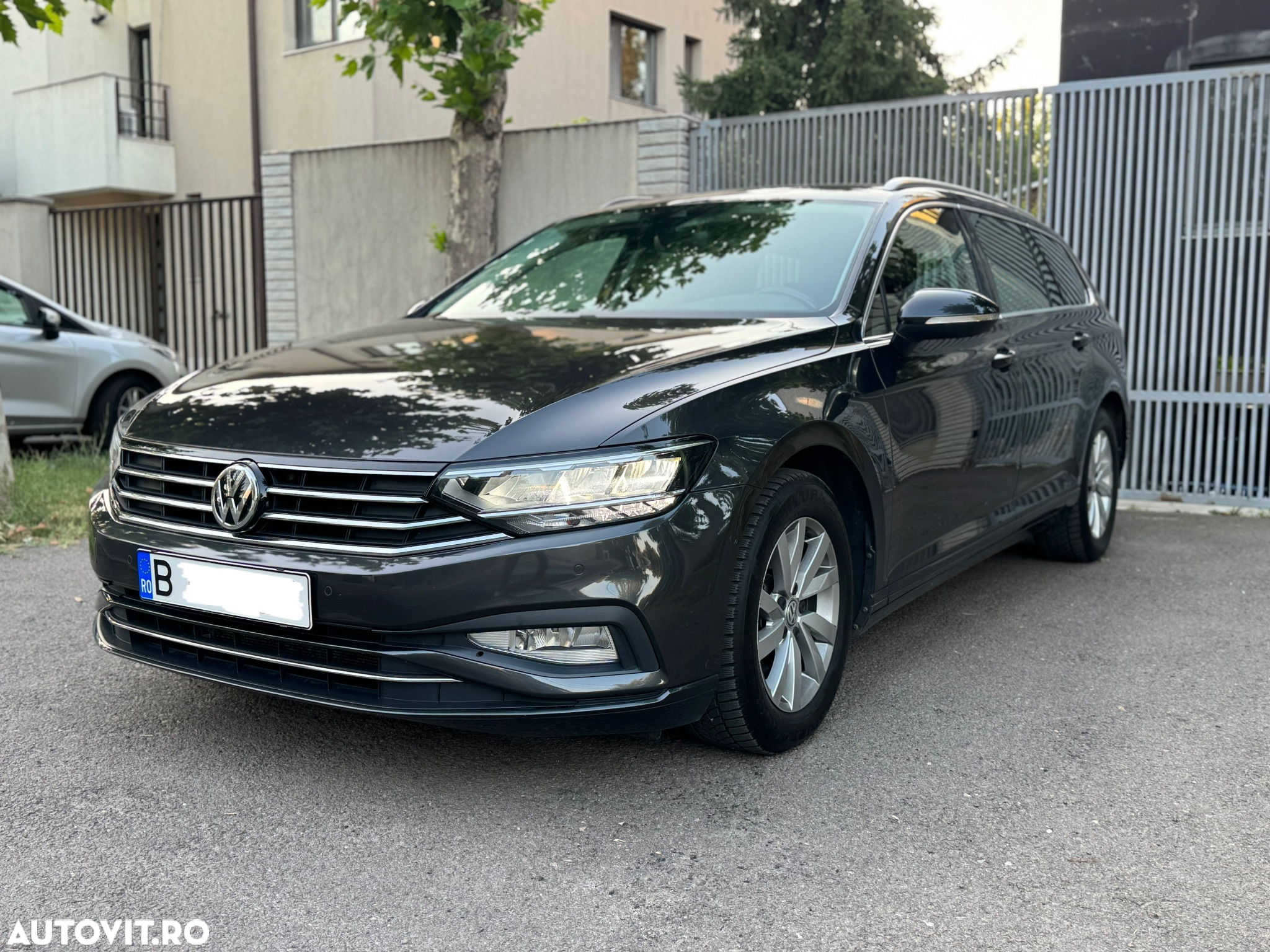 Volkswagen Passat - 3