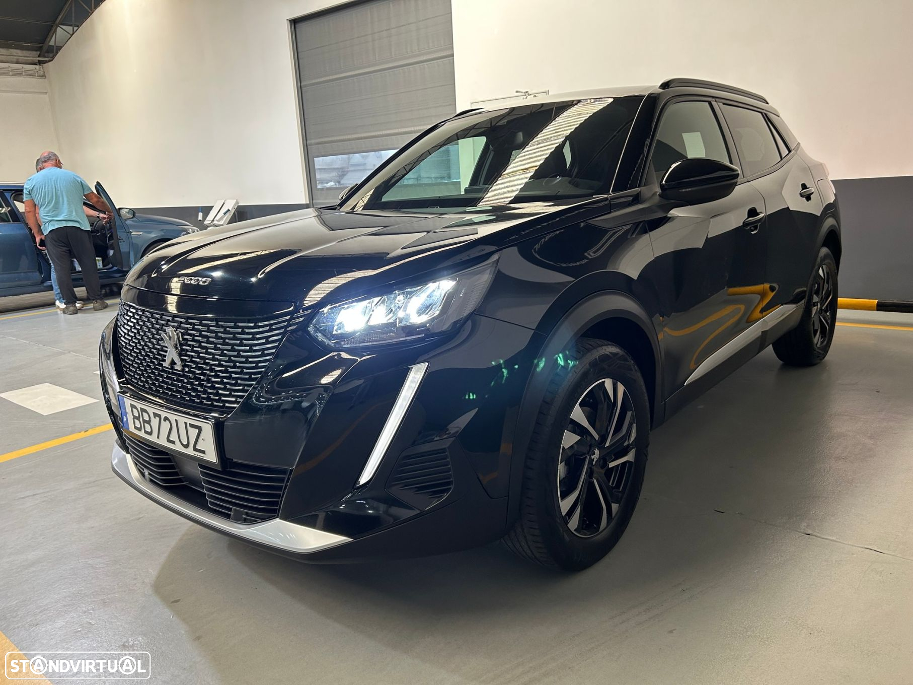 Peugeot 2008 1.2 PureTech Allure Pack - 4
