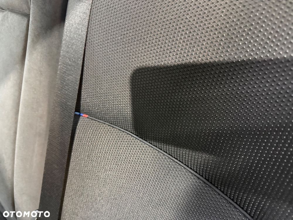 BMW Seria 5 520d - 25