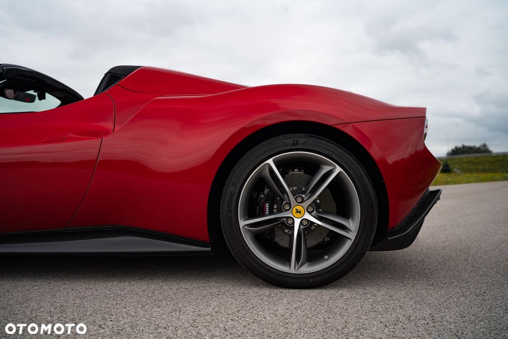 Ferrari 296 GTS - 22