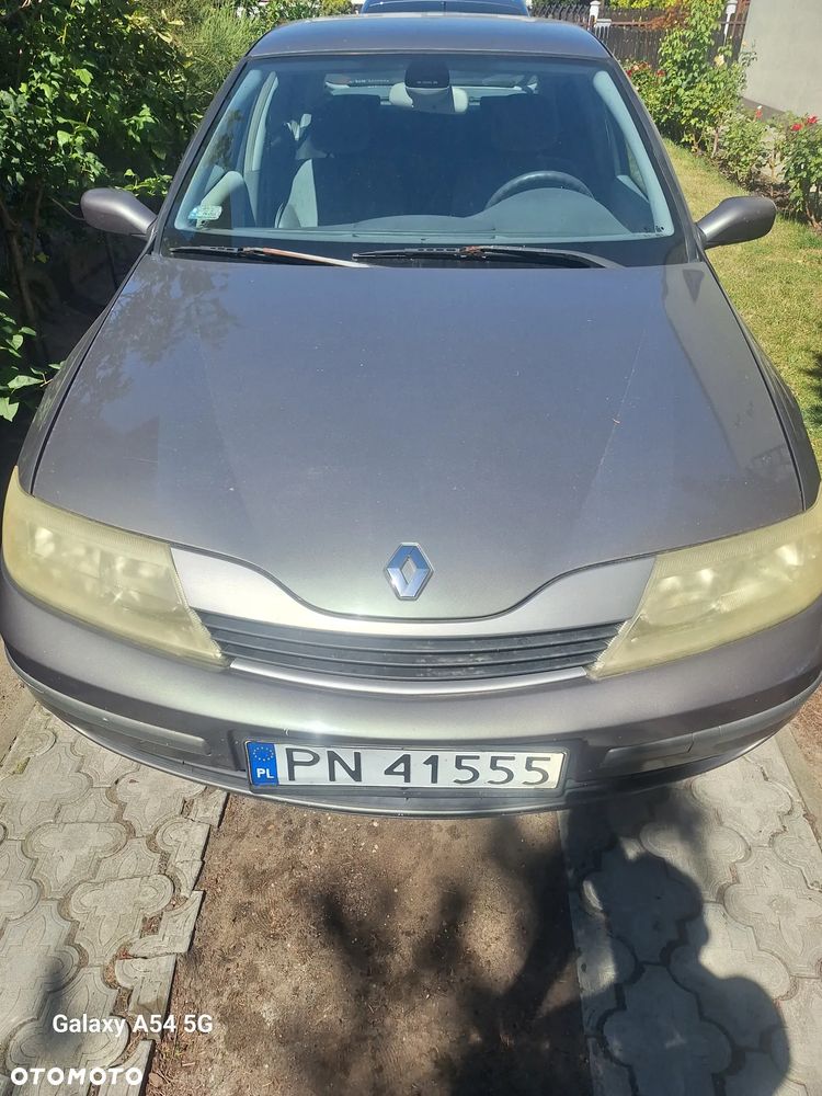 Renault Laguna 1.8 Alize - 1