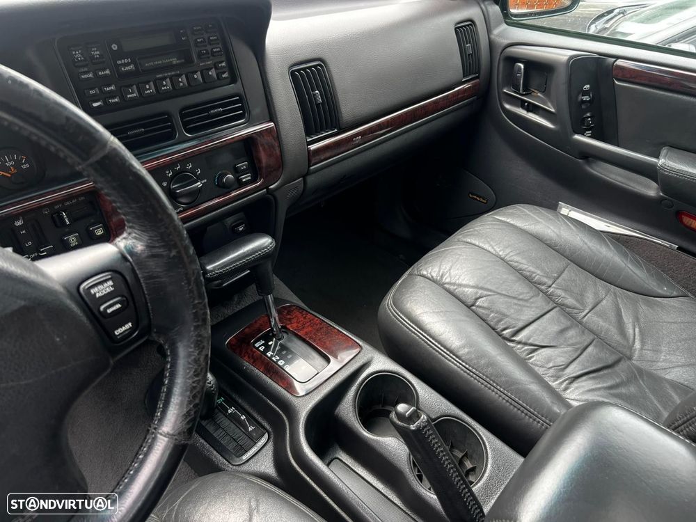 Jeep Grand Cherokee 5.9 LX - 27