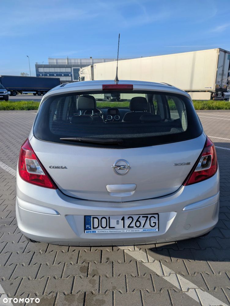 Opel Corsa 1.2 16V Energy - 11