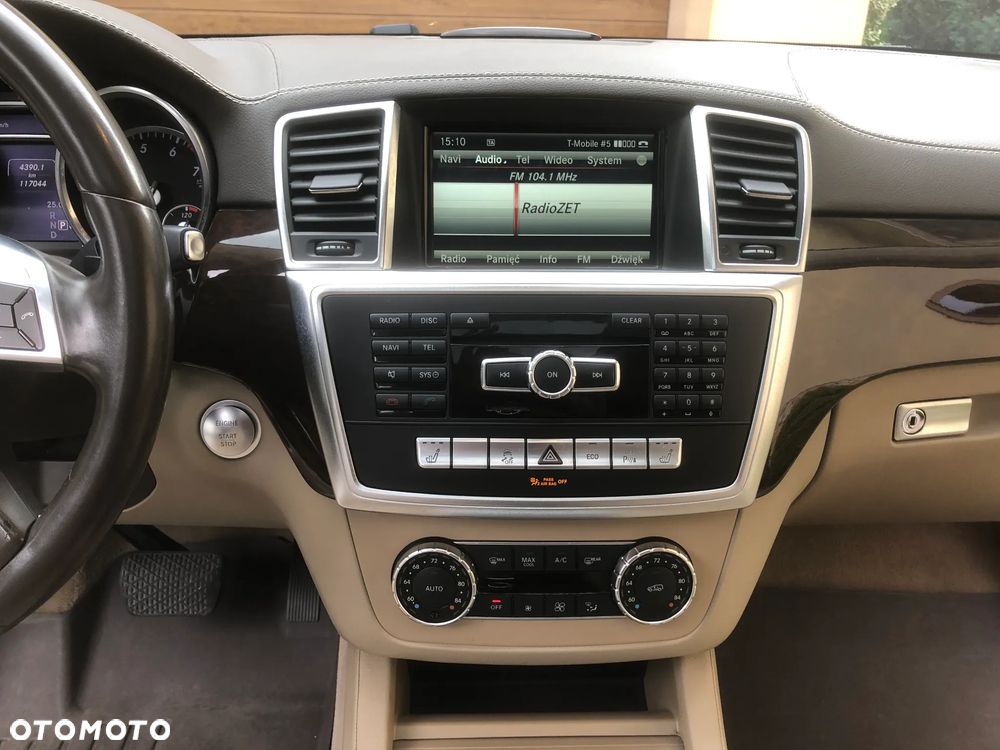 Mercedes-Benz GL 400 4Matic 7G-TRONIC - 27