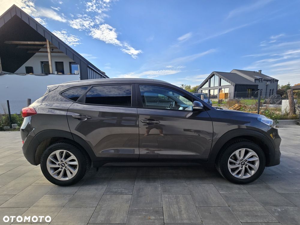 Hyundai Tucson blue 1.7 CRDi 2WD Passion Plus - 8
