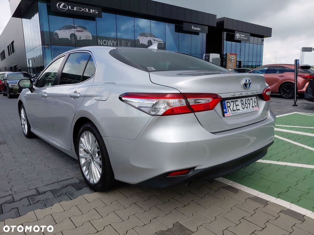 Toyota Camry 2.5 Hybrid Prestige CVT - 28