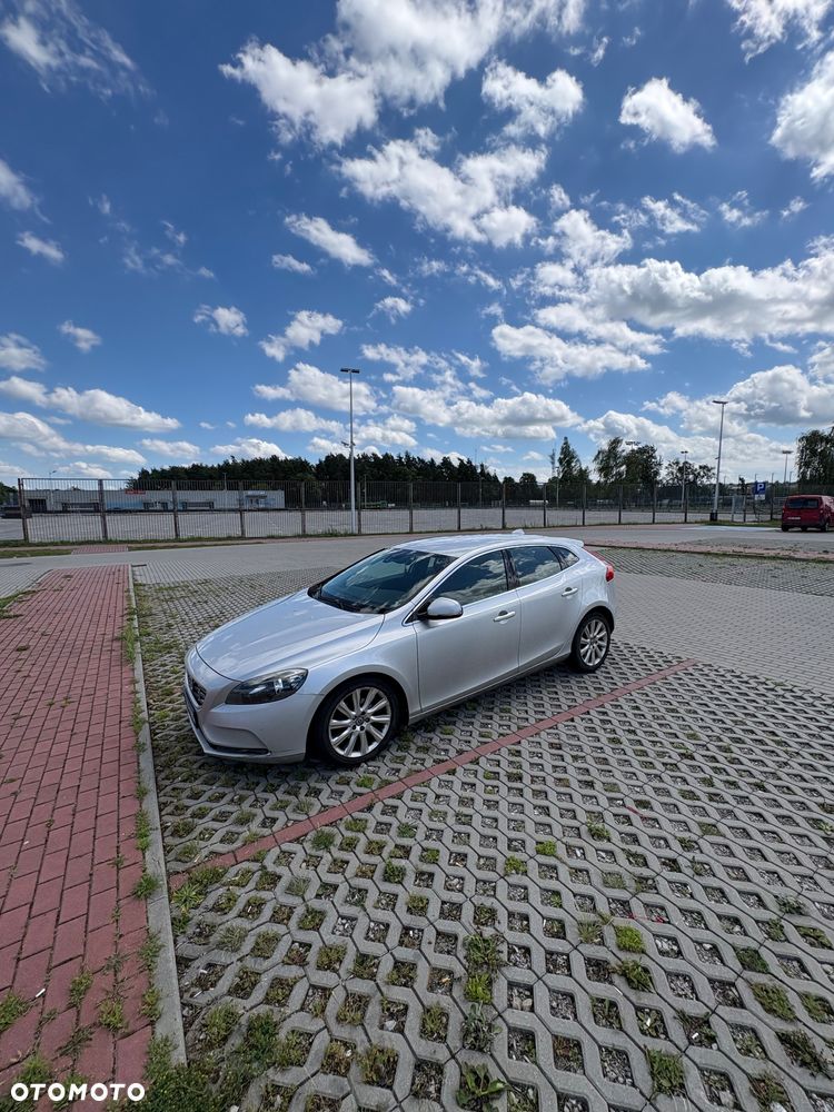 Volvo V40 D2 Momentum - 6