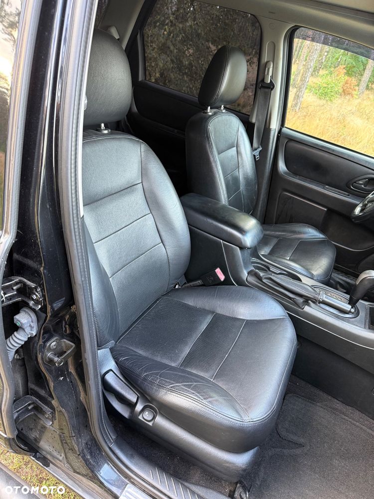 Ford Maverick 3.0 V6 Limited - 13