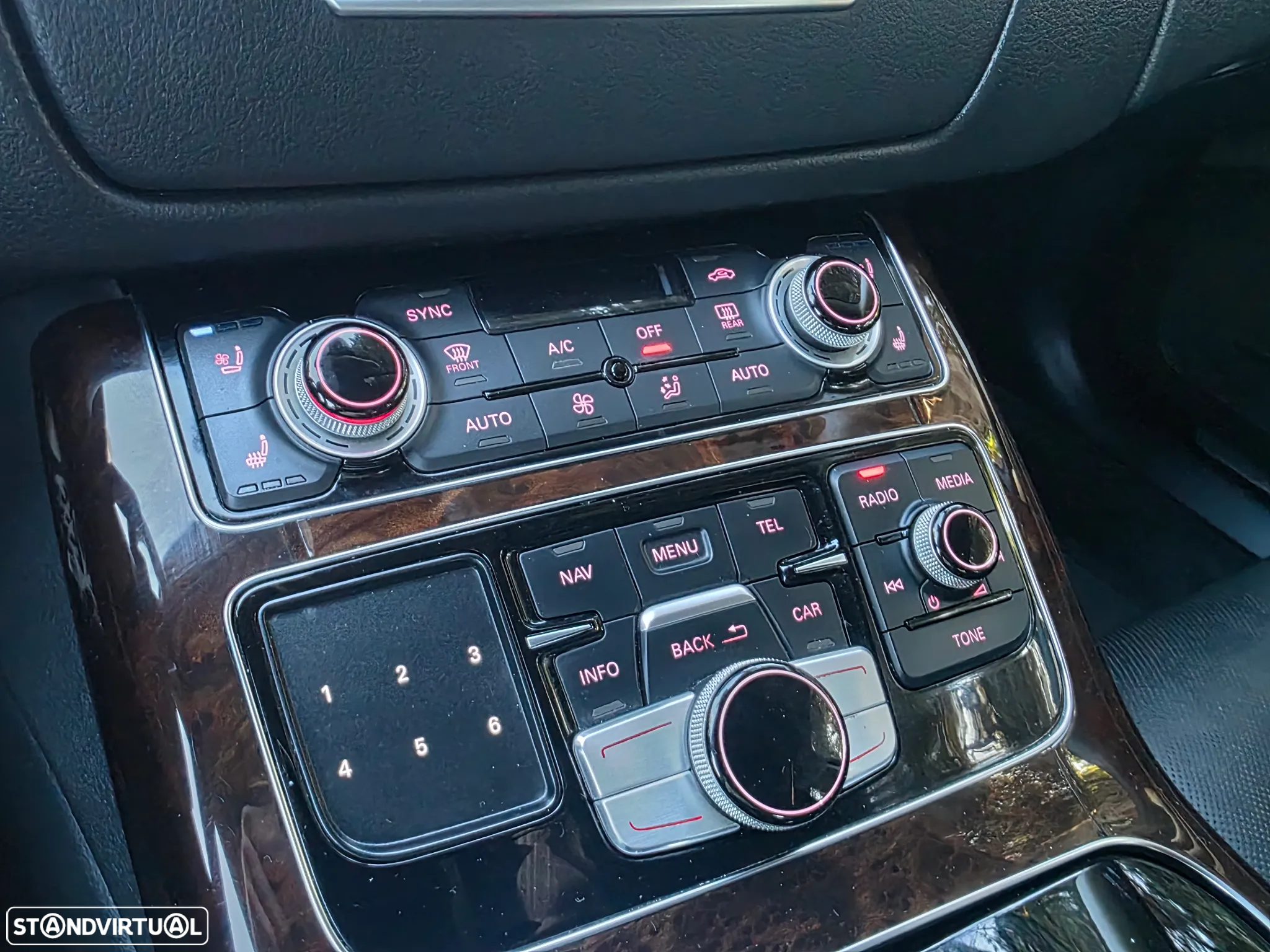 Audi A8 3.0 TDI V6 quattro Clean Diesel Exclusive - 14
