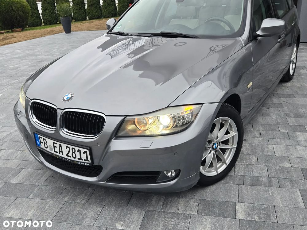 BMW Seria 3 320d xDrive DPF - 10