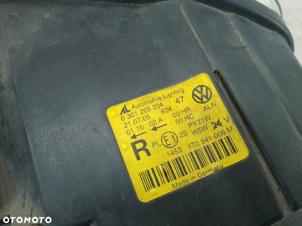 LAMPA PRZÓD PRAWA VW TOURAN I 1T0941006M  0301205204 - 6