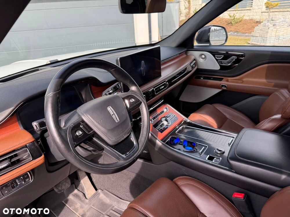 Ford Explorer - 6