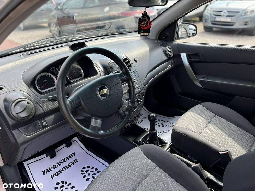 Chevrolet Aveo - 13