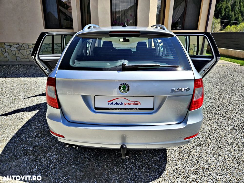 Skoda Superb 2.0 TDI Elegance - 11