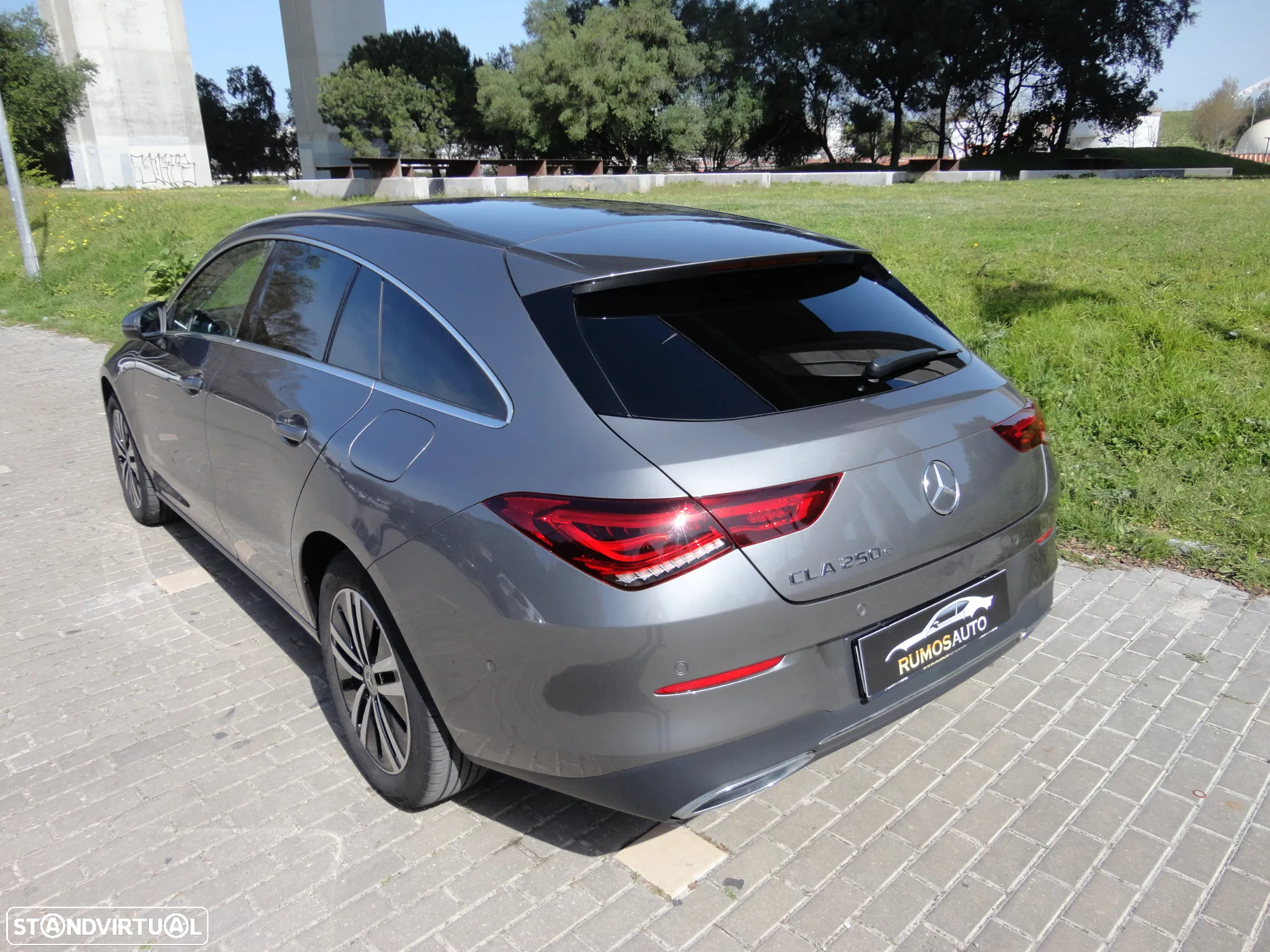 Mercedes-Benz CLA 250 e Shooting Brake Progressive - 2