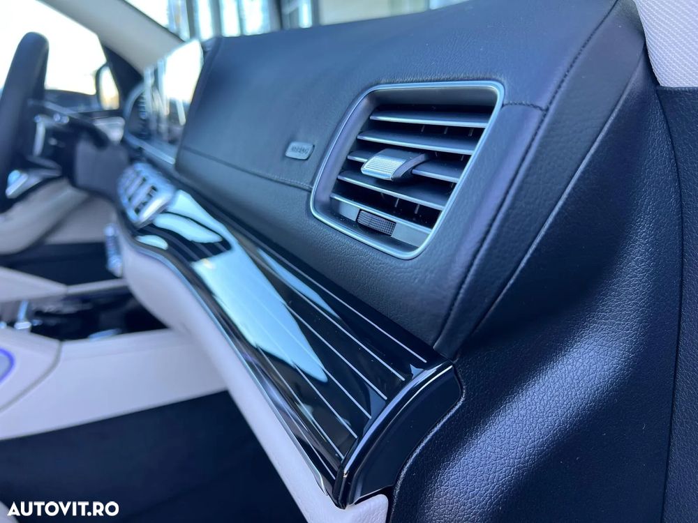 Mercedes-Benz GLS - 20