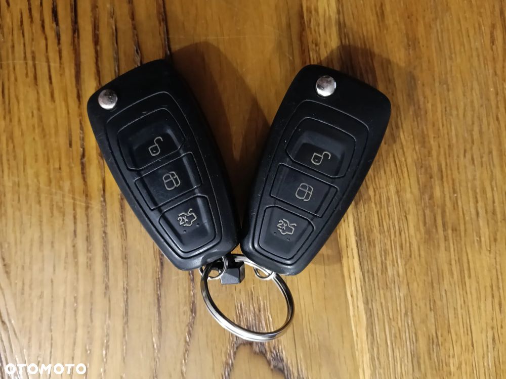 Ford S-Max - 21