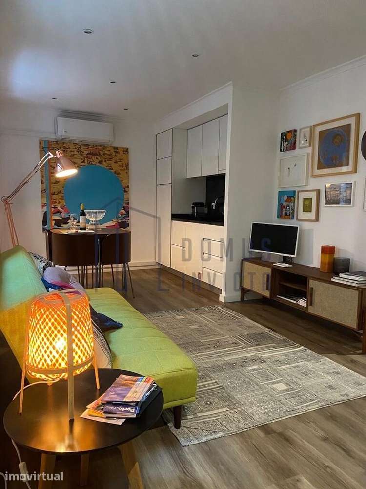 Apartamento T1 com terraço para arrendamento em pleno coração de Mirag - Grande imagem: 5/24