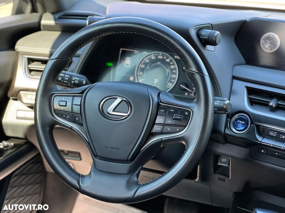 Lexus UX 250h FWD Business - 15