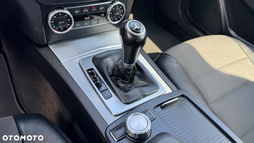 Mercedes-Benz Klasa C 250 (BlueEFFICIENCY) 7G-TRONIC - 23