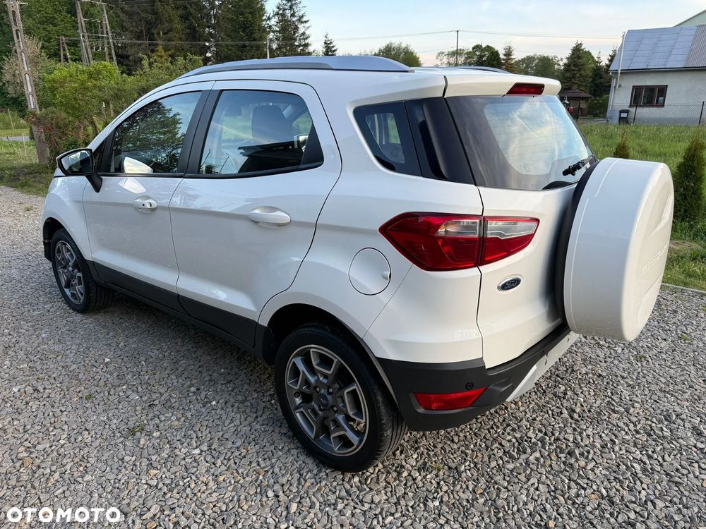 Ford EcoSport 1.5 TDCi TITANIUM - 12