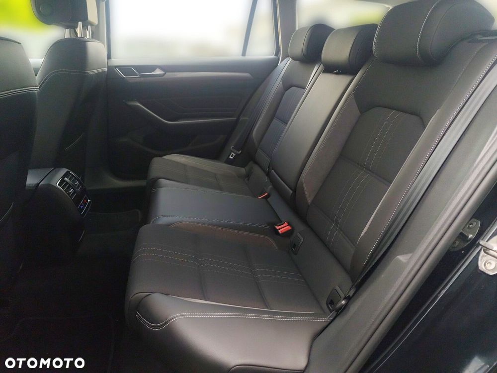 Volkswagen Passat Alltrack - 13