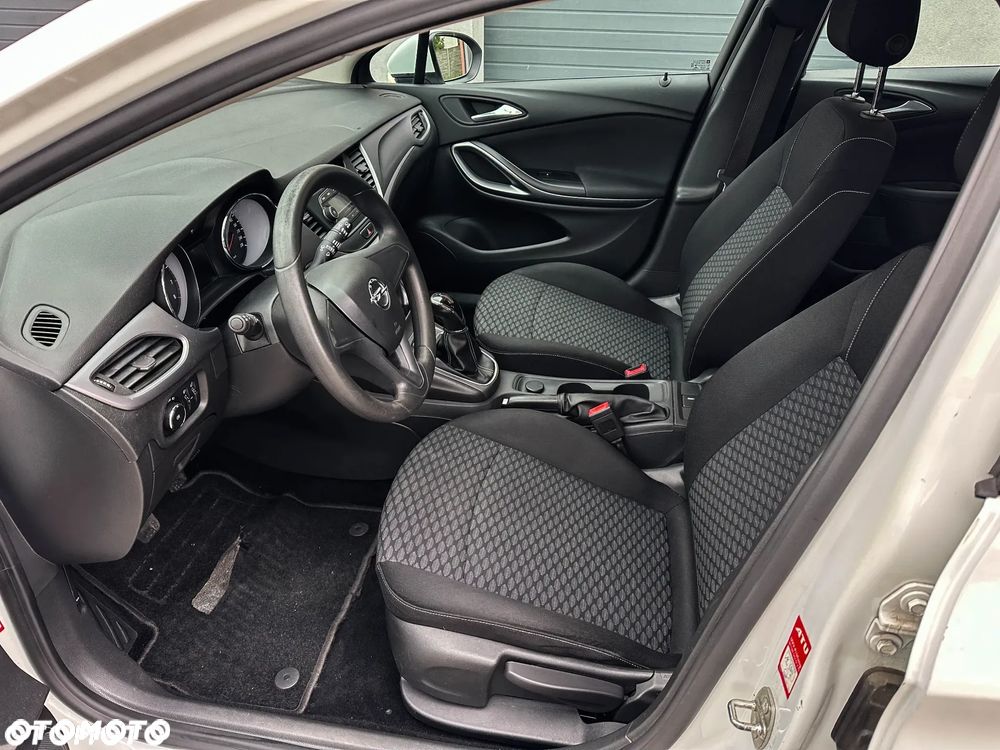 Opel Astra - 22