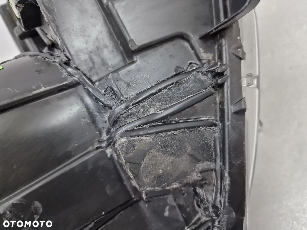 RENAULT CLIO 3 III LIFT 09-12 LEWA LAMPA PRZEDNIA PRZÓD SOCZEWKA , NR 260107046R , NR AUKCJI LA304 - 26